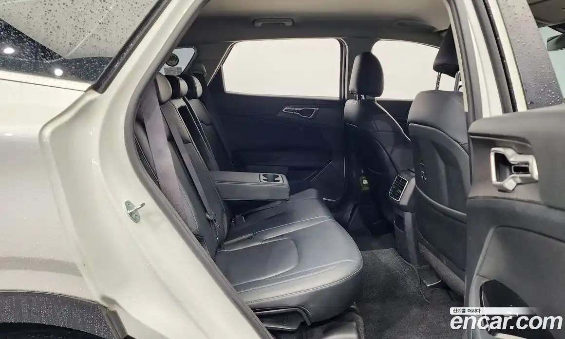 Kia Sportage 2023 1.6 Автомат в Москве № 122026, фото 9