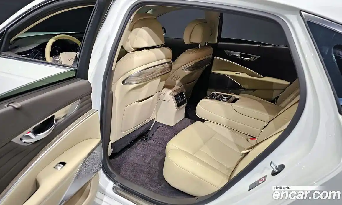 Kia K9 2023 3.8 Автомат в Москве № 123094, фото 3