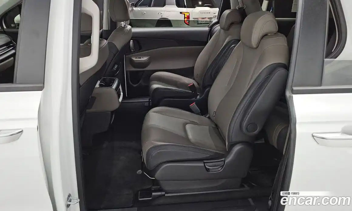 Kia Canival 2024 2.2 Автомат в Москве № 124041, фото 16