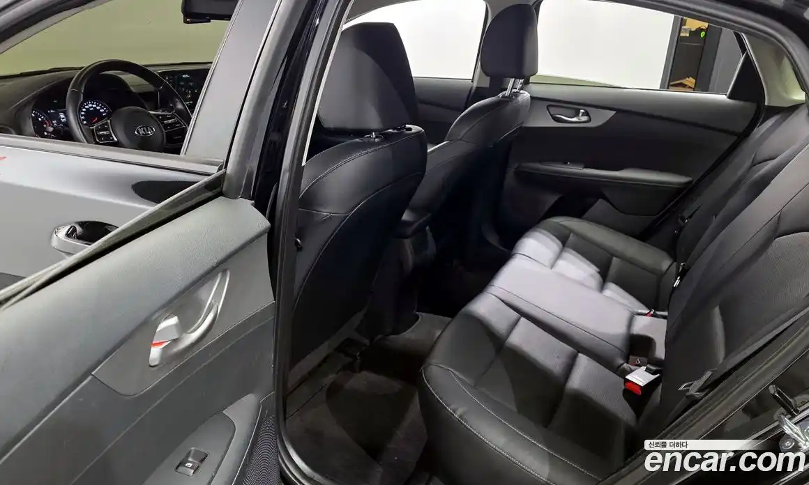 Kia K3 2021 1.6 Автомат в Москве № 132400, фото 18