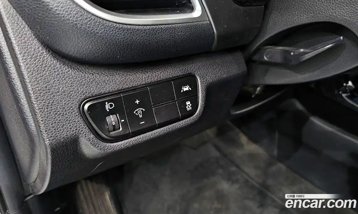 Kia Seltos 2022 1.6 Автомат в Москве № 133696, фото 20