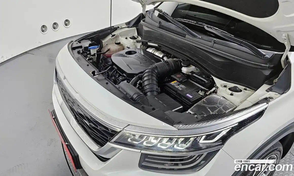 Kia Seltos 2022 1.6 Автомат в Москве № 133696, фото 8