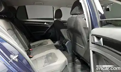 Volkswagen Golf, 2015