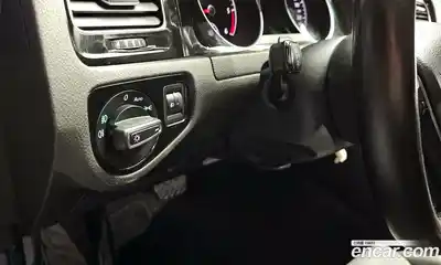 Volkswagen Golf 2015 1.6 Автомат в Москве № 136334, миниатюра 12