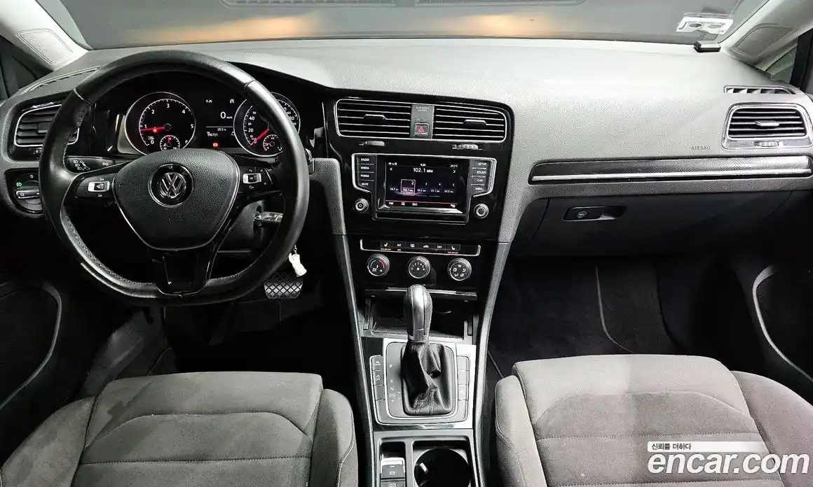 Volkswagen Golf 2015 1.6 Автомат в Москве № 136334, фото 19