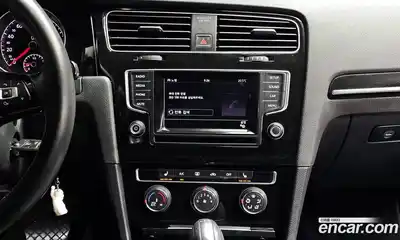 Volkswagen Golf 2015 1.6 Автомат в Москве № 136334, миниатюра 8