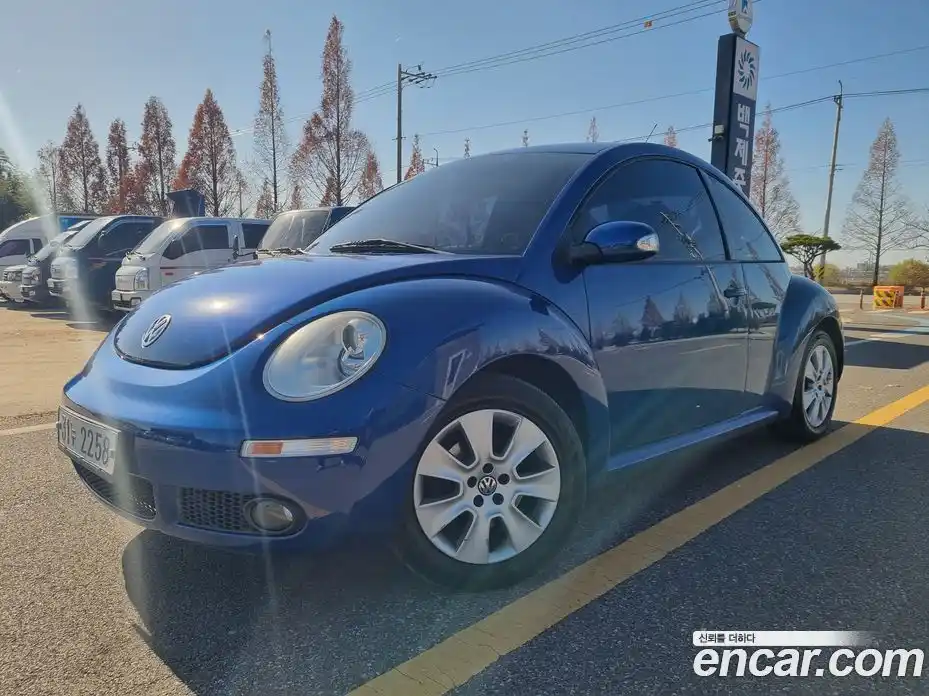 Volkswagen Beatle 2009 2.0 Автомат в Москве № 136463, фото 1