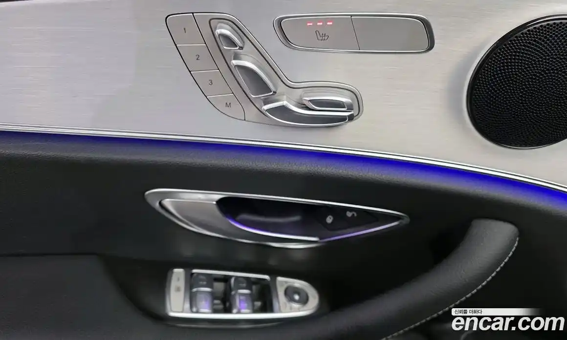 Mercedes-Benz E-Class 2021 2.0 Автомат в Москве № 136715, фото 18