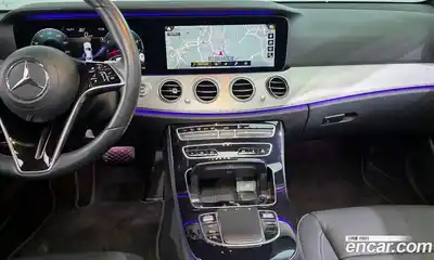 Mercedes-Benz E-Class 2021 2.0 Автомат в Москве № 136715, миниатюра 2