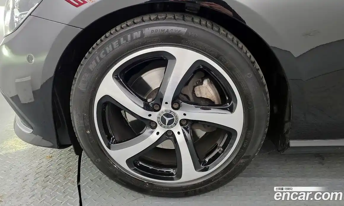 Mercedes-Benz E-Class 2021 2.0 Автомат в Москве № 136715, фото 9