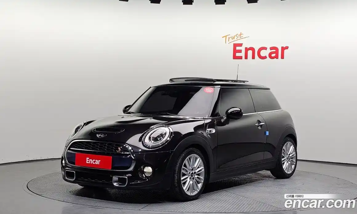 Mini Cooper 2015 2.0 Автомат в Москве № 139042, фото 13