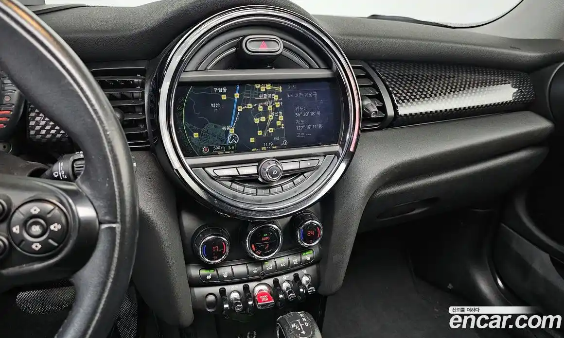 Mini Cooper 2015 2.0 Автомат в Москве № 139042, фото 15