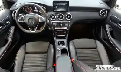Mercedes-Benz A-Class 2018 1.6 Автомат в Москве № 140278, миниатюра 4