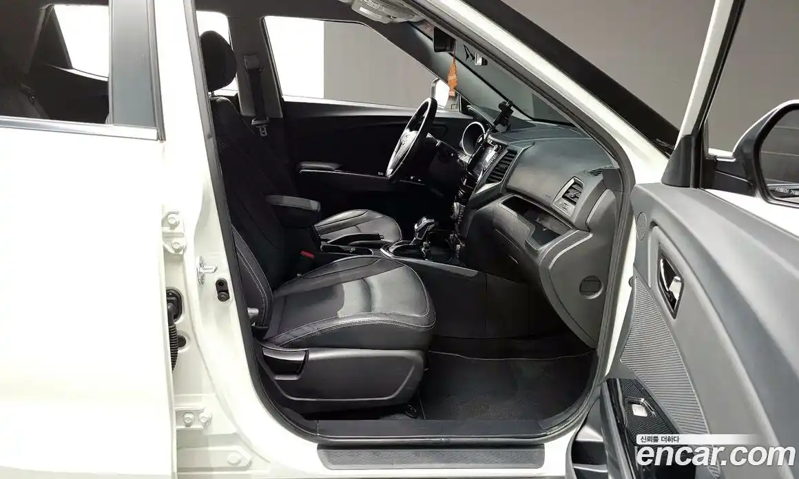 SsangYong TIBOLI 2019 1.6 Автомат в Москве № 146340, фото 9