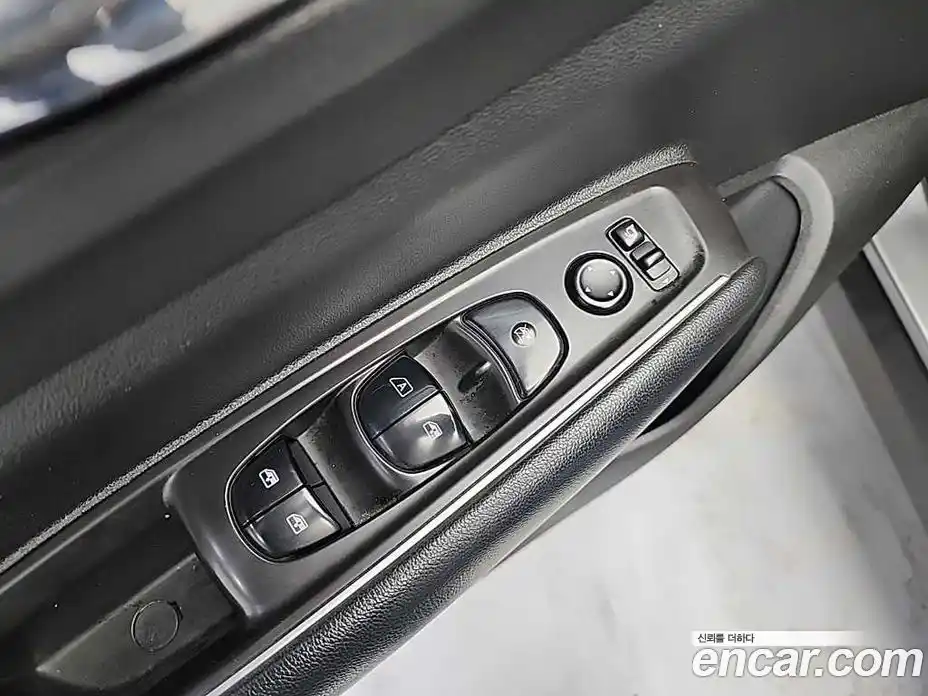 Renault QM6 2017 2.0 Автомат в Москве № 147701, фото 17