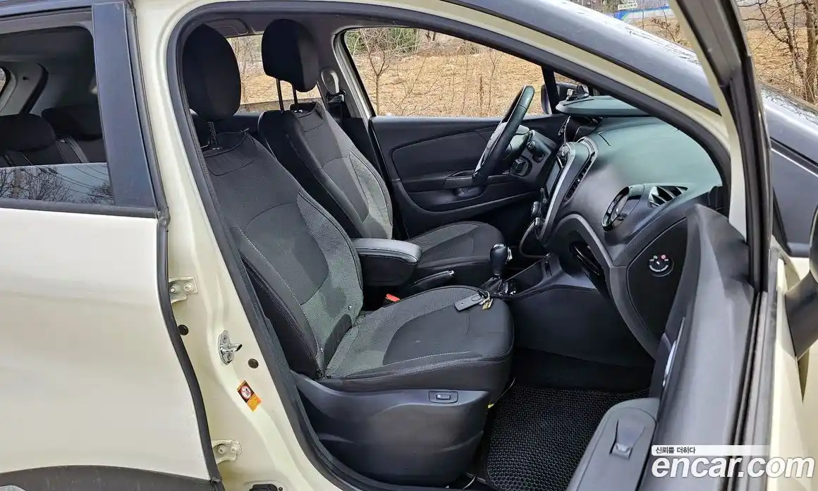 Renault QM3 2015 1.5 Автомат в Москве № 149711, фото 19