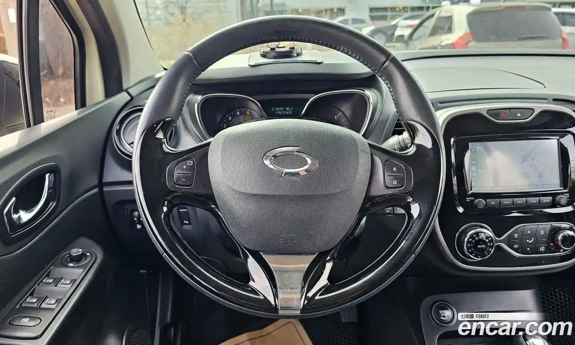 Renault QM3 2015 1.5 Автомат в Москве № 149711, фото 4