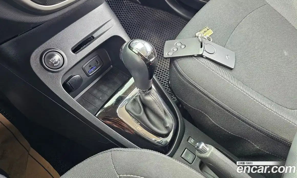 Renault QM3 2015 1.5 Автомат в Москве № 149711, фото 9