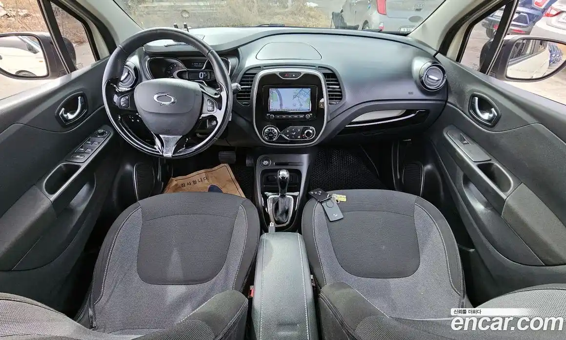 Renault QM3 2015 1.5 Автомат в Москве № 149711, фото 10