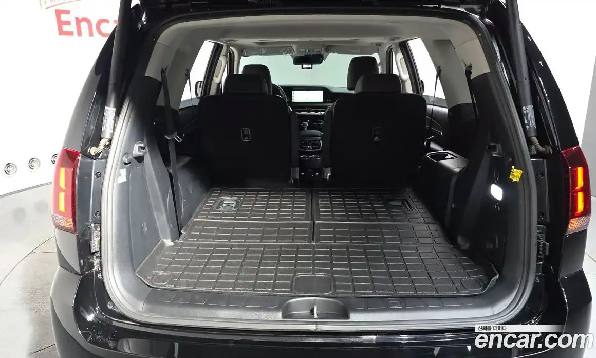 Kia Mohave 2023 3.0 Автомат в Москве № 15020, фото 18