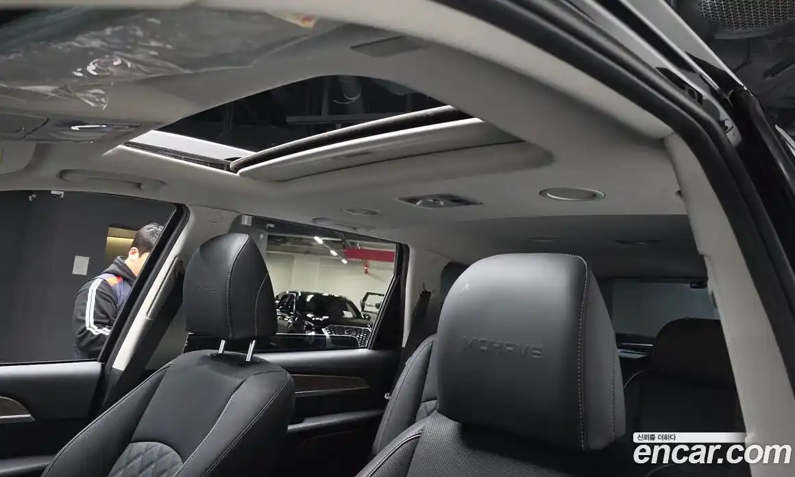 Kia Mohave 2023 3.0 Автомат в Москве № 15020, фото 20