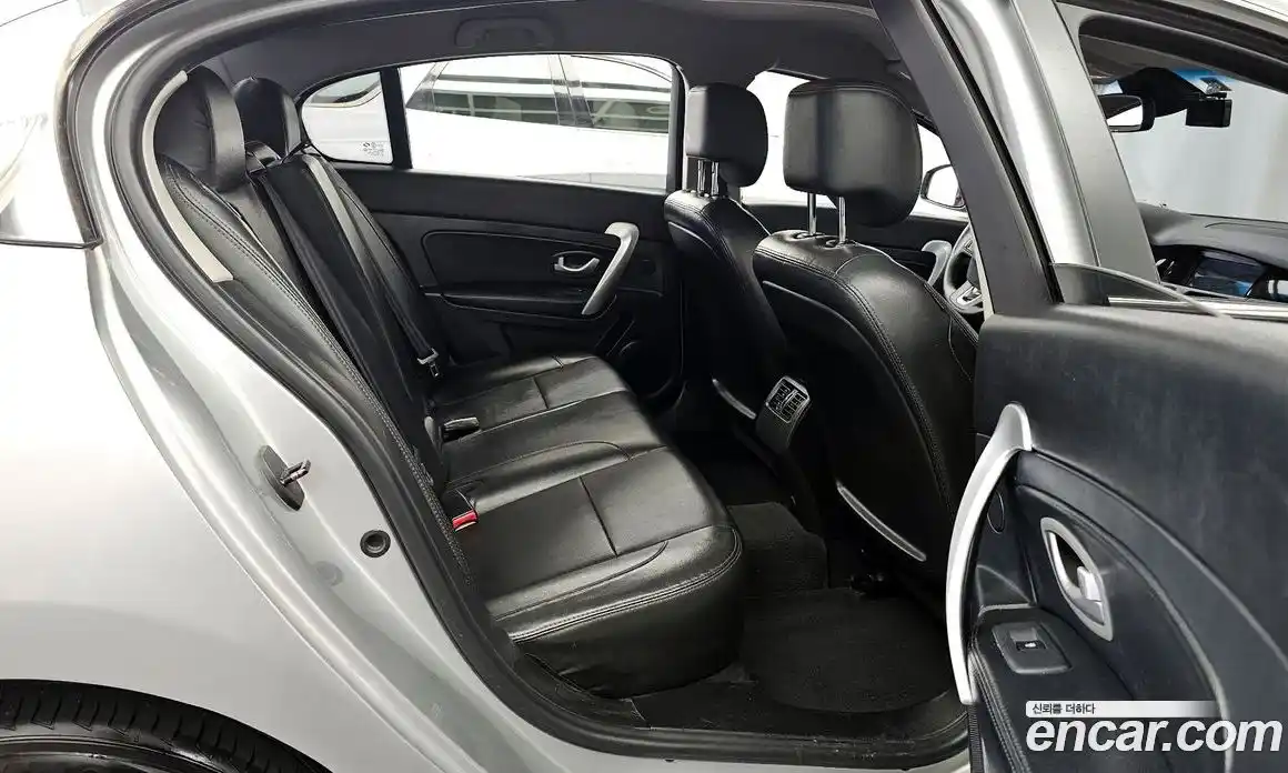 Renault SM5 2013 2.0 Автомат в Москве № 150322, фото 1