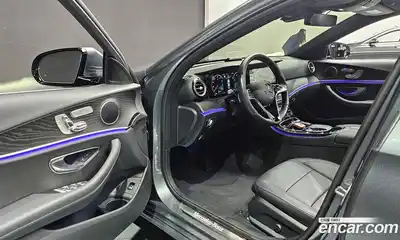 Mercedes-Benz E-Class 2021 2.0 Автомат в Москве № 160310, миниатюра 11