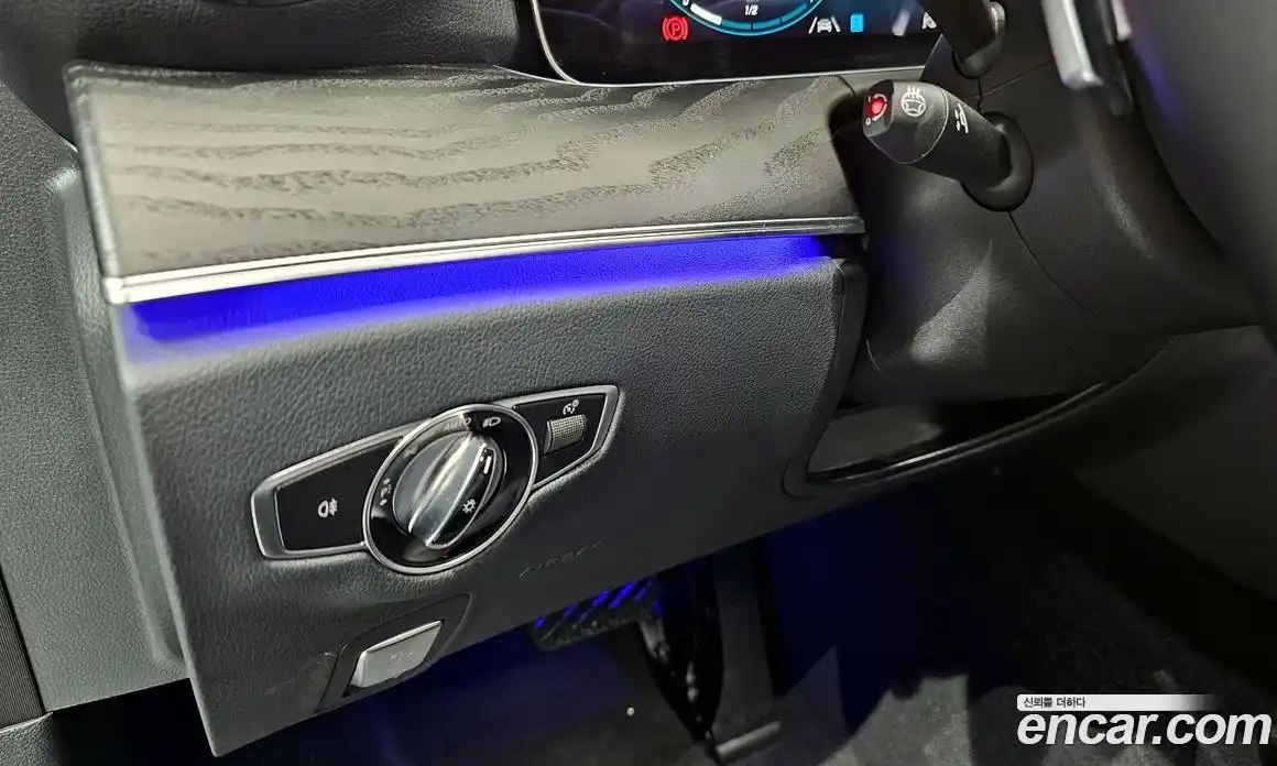 Mercedes-Benz E-Class 2021 2.0 Автомат в Москве № 160310, фото 14