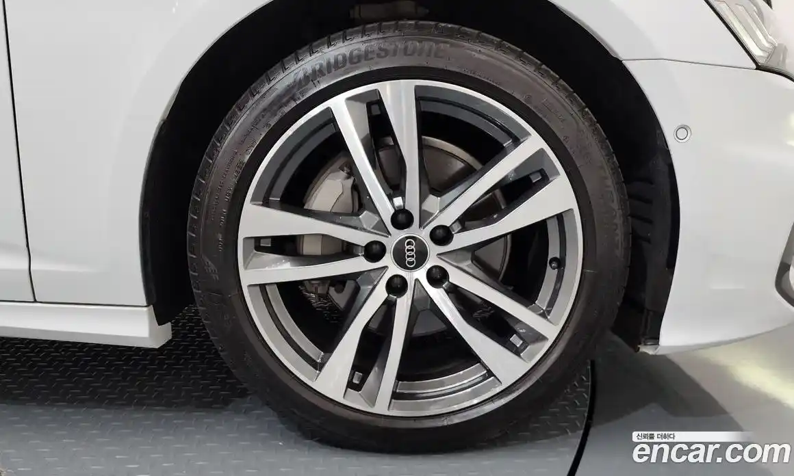 Audi A6 2023 2.0 Автомат в Москве № 162744, фото 5