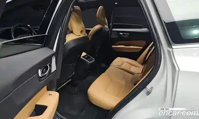 Volvo XC60 2024 2.0 Автомат в Москве № 164169, миниатюра 12