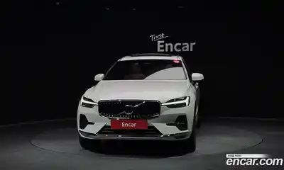 Volvo XC60 2024 2.0 Автомат в Москве № 164169, миниатюра 3