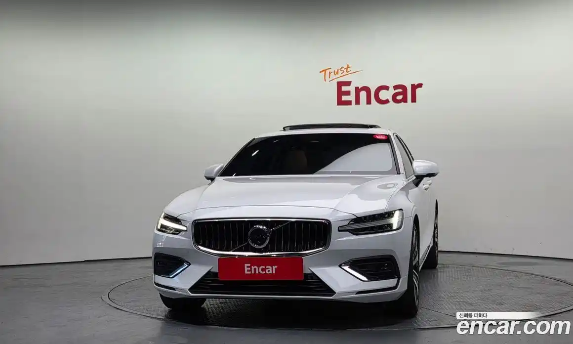 Volvo S60 2023 2.0 Автомат в Москве № 164335, фото 17