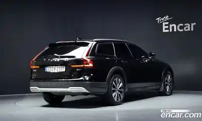 Volvo V90, 2021