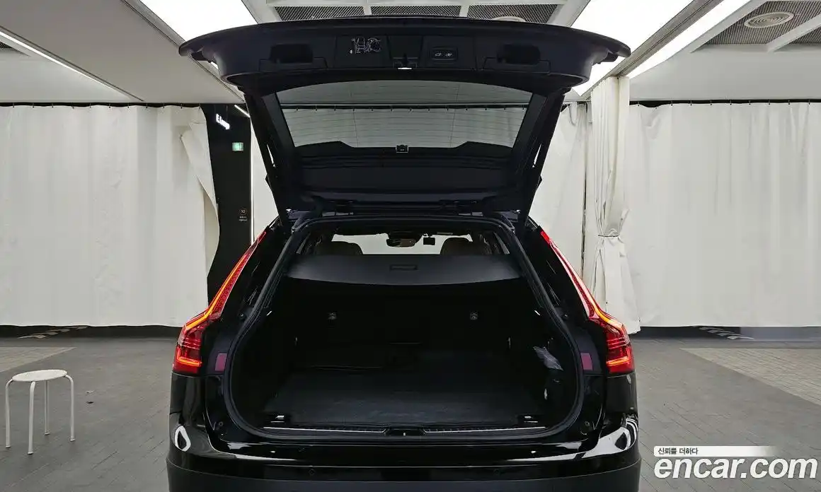 Volvo V90 2021 2.0 Автомат в Москве № 164446, фото 4