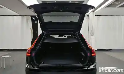 Volvo V90 2021 2.0 Автомат в Москве № 164446, миниатюра 4