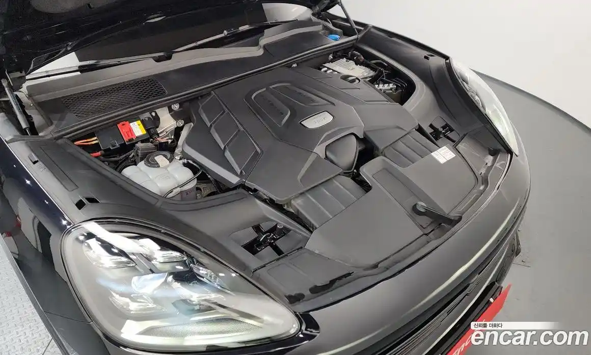 Porsche Cayenne 2021 3.0 Автомат в Москве № 165219, фото 6