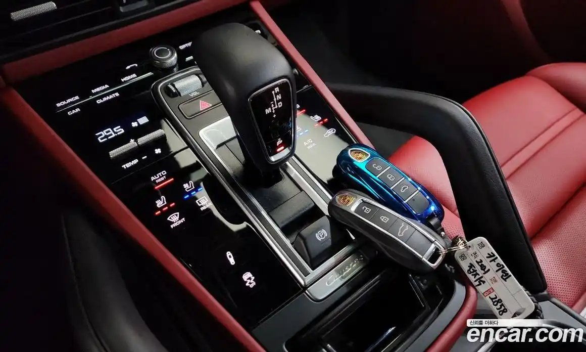 Porsche Cayenne 2021 3.0 Автомат в Москве № 165219, фото 9