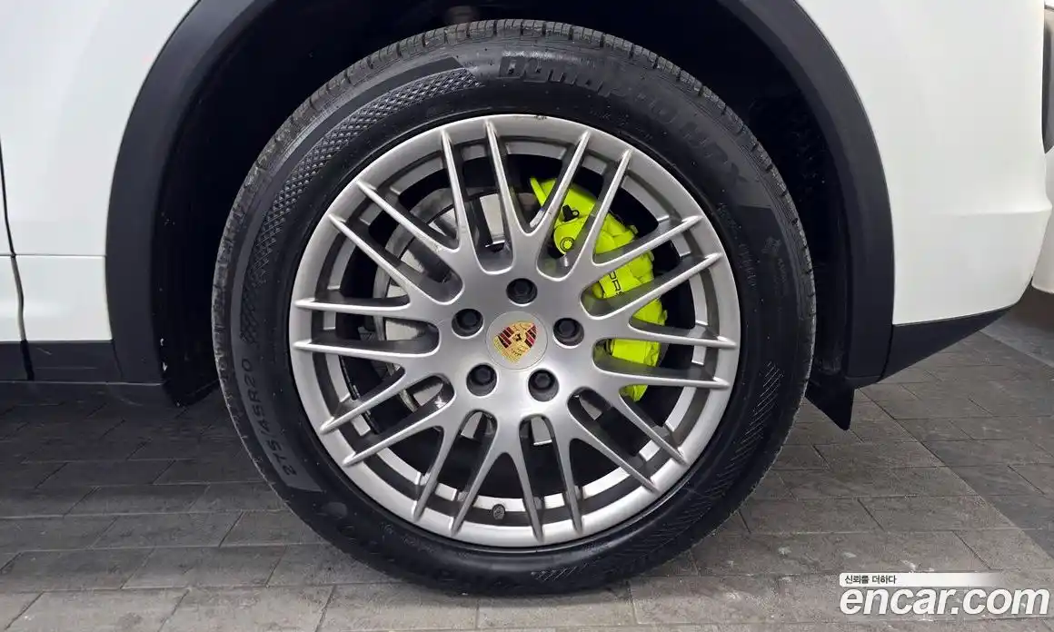 Porsche Cayenne 2016 3.0 Автомат в Москве № 165526, фото 5