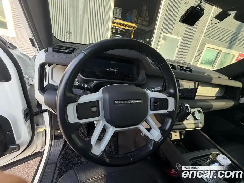 Land Rover Defender 2022 3.0 Автомат в Москве № 166770, фото 11