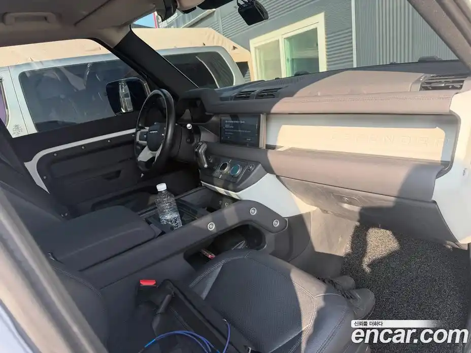 Land Rover Defender 2022 3.0 Автомат в Москве № 166770, фото 13