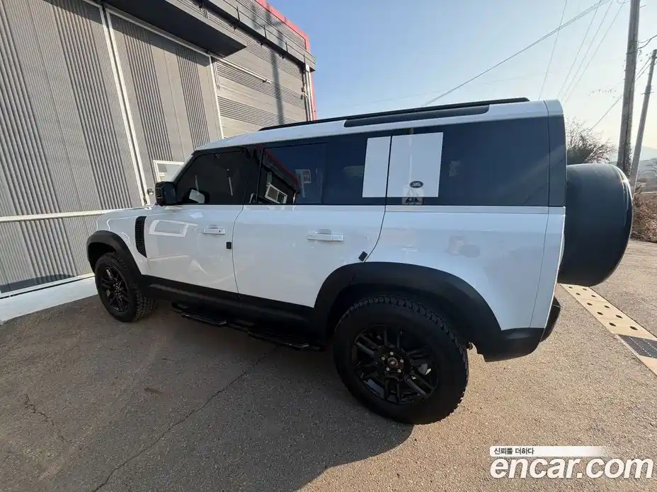 Land Rover Defender 2022 3.0 Автомат в Москве № 166770, фото 3