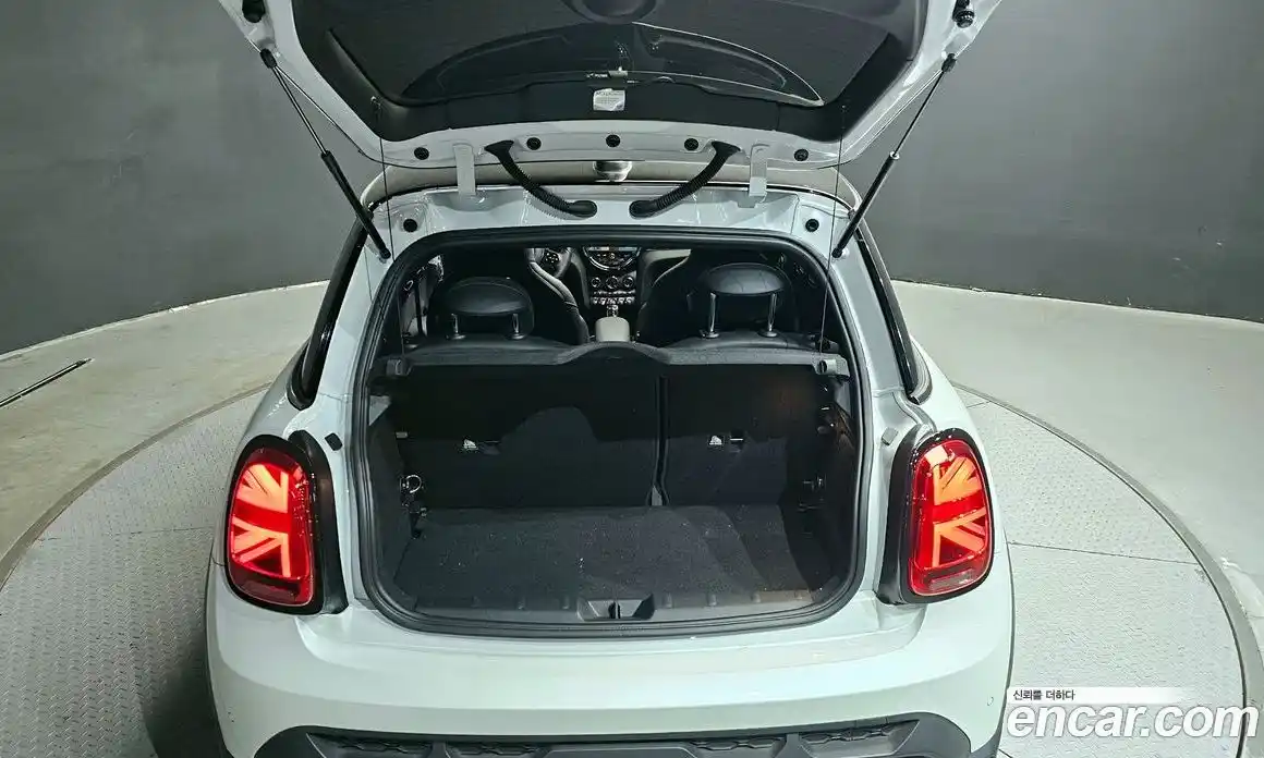 Mini Cooper 2024 2.0 Автомат в Москве № 166933, фото 20