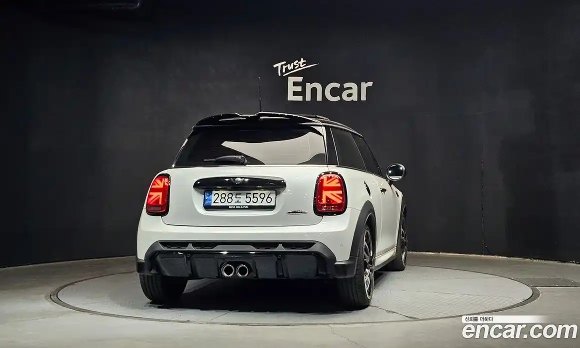 Mini Cooper 2024 2.0 Автомат в Москве № 166933, фото 4