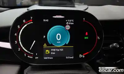 Mini Cooper 2024 2.0 Автомат в Москве № 166933, миниатюра 8