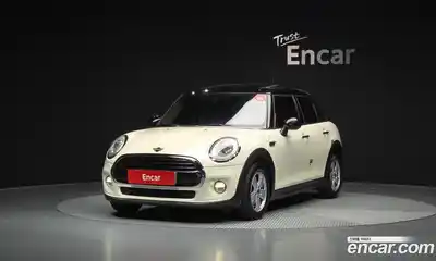 Mini Cooper, 2015