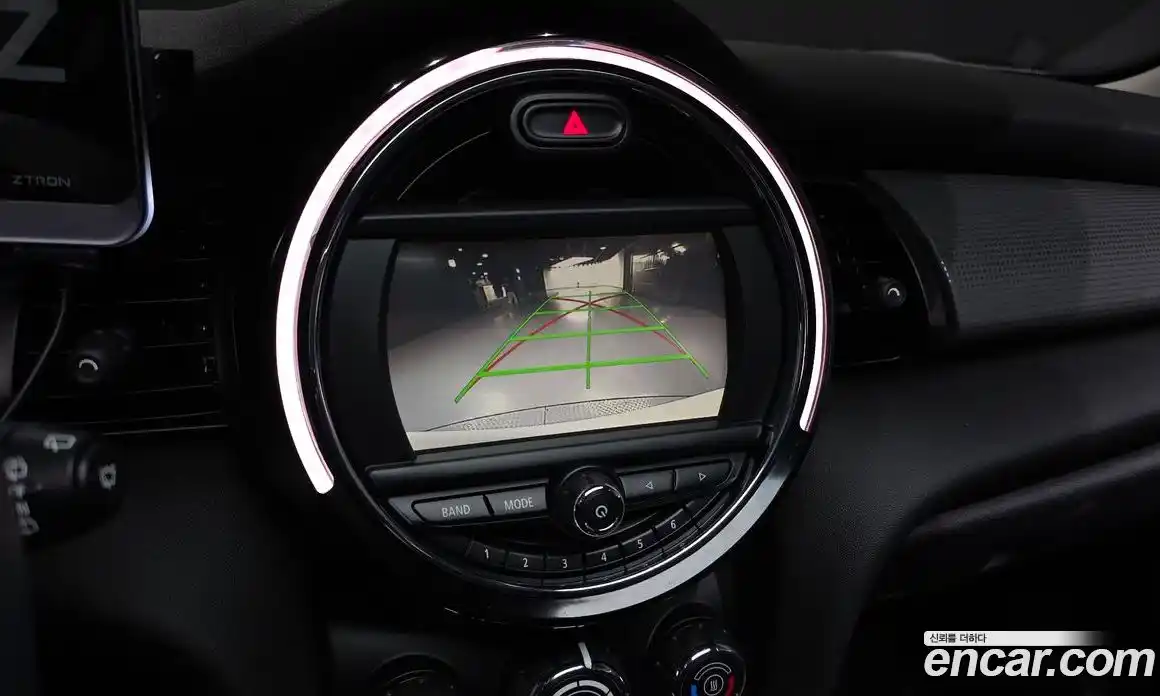 Mini Cooper 2015 1.5 Автомат в Москве № 167191, фото 15