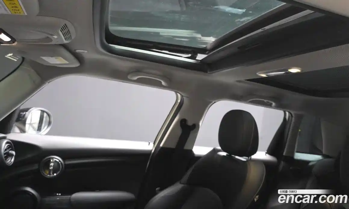 Mini Cooper 2015 1.5 Автомат в Москве № 167191, фото 19