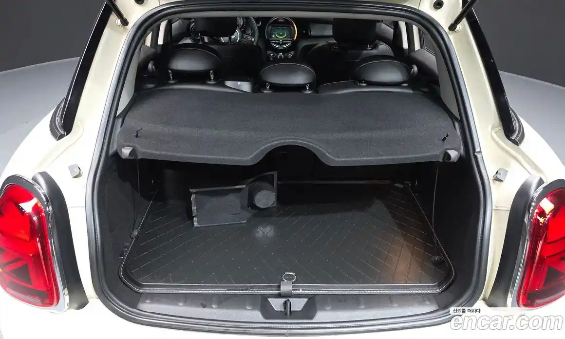 Mini Cooper 2015 1.5 Автомат в Москве № 167191, фото 20