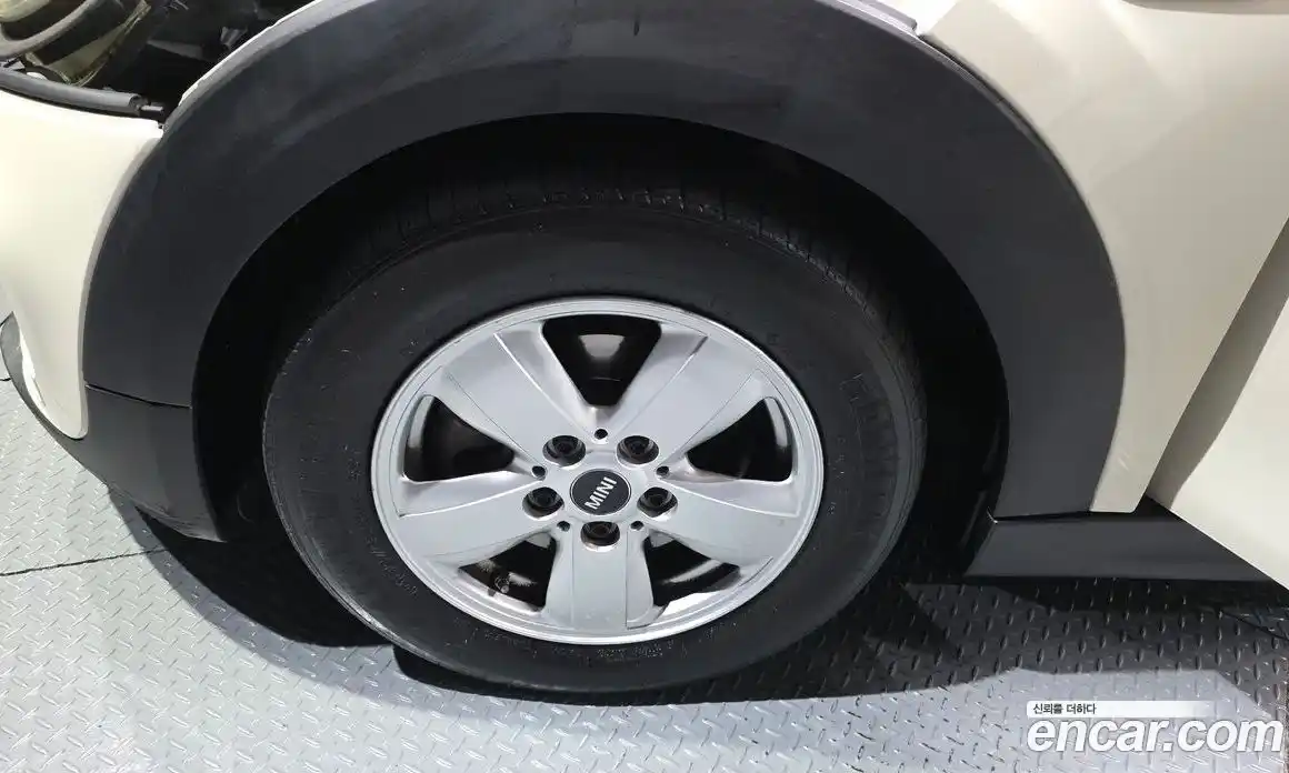 Mini Cooper 2015 1.5 Автомат в Москве № 167191, фото 5