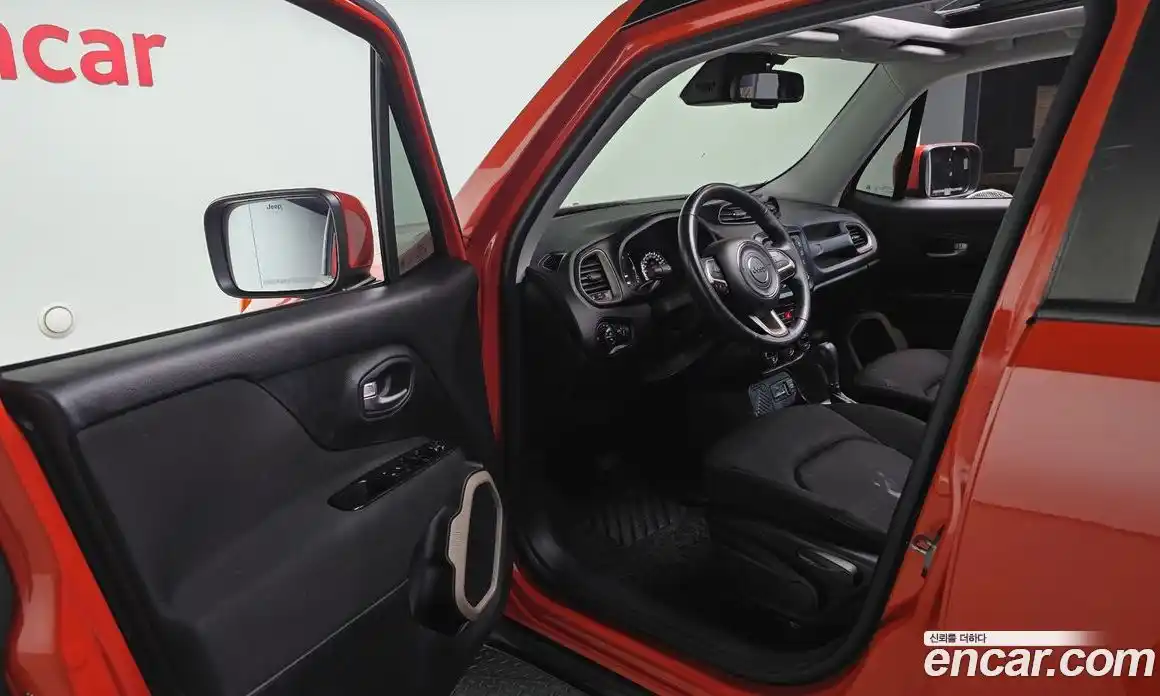 Jeep Renegade 2016 2.4 Автомат в Москве № 169729, фото 1